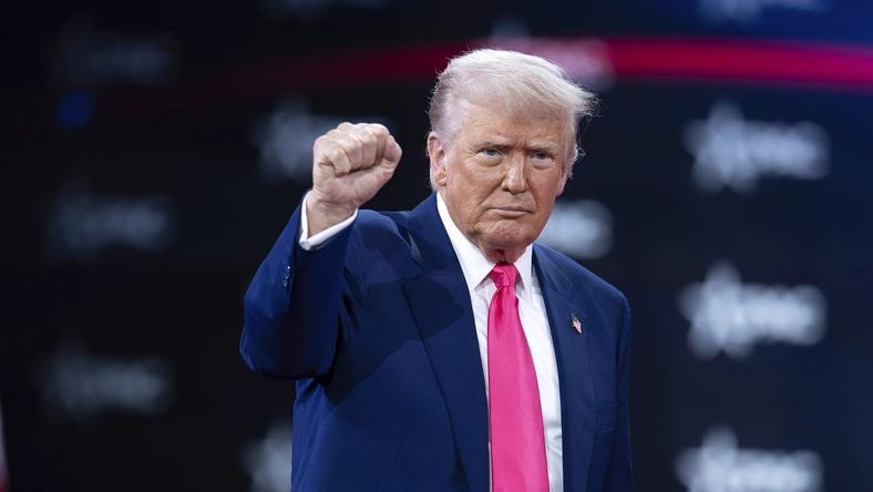 美官僚体系遭“血洗”,但财政赤字不减反增